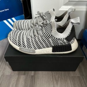 Adidas NMD R1 STLT Grey Black